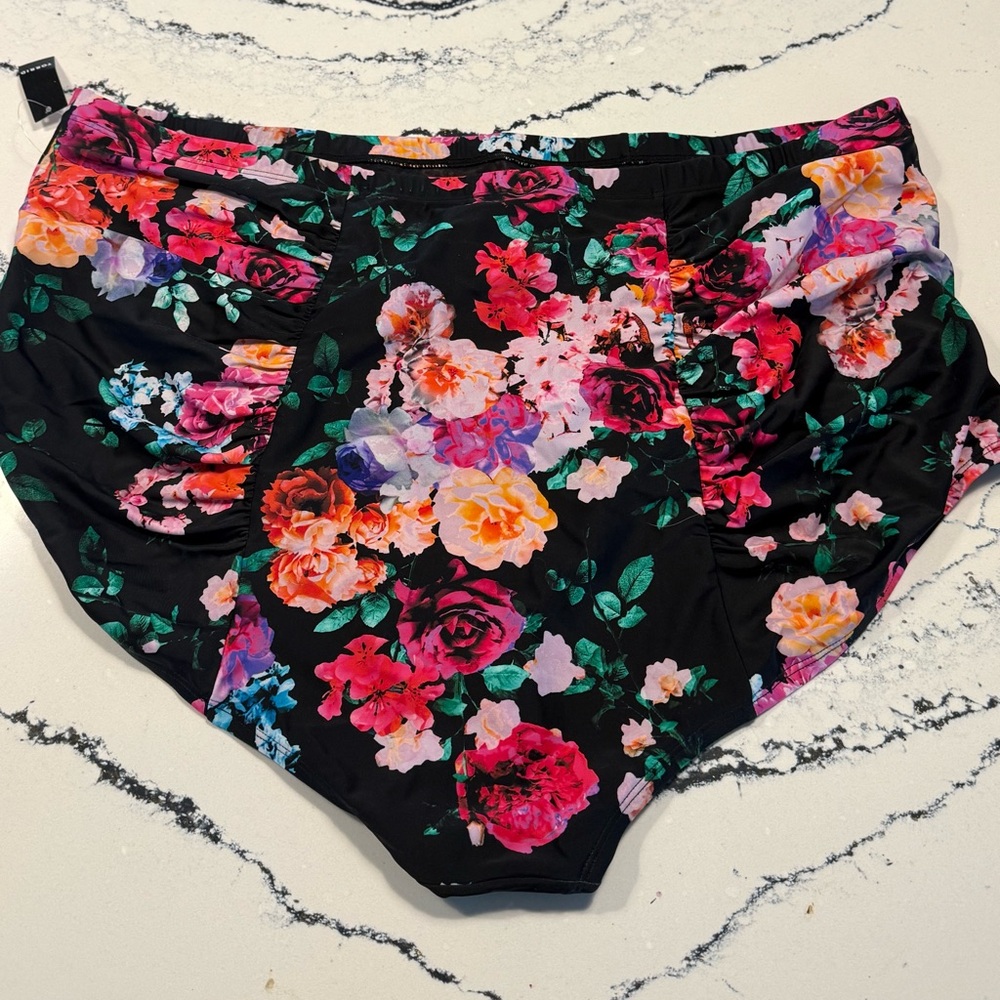 Torrid Swim Bottoms Size 4 Plus Size 26 NWT Never Worn Black with bright flowers